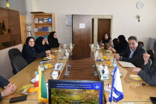 بازدید ارزیابان برنامه اعتباربخشی موسسه ای از دانشکده بهداشت