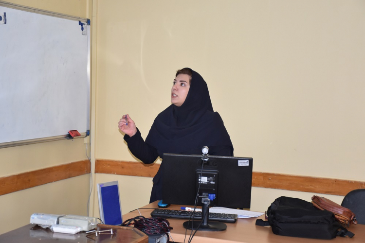  دفاع پایان نامه زهرا خواجه ورنامخواستی دانشجوی کارشناسی ارشد مهندسی بهداشت حرفه ای