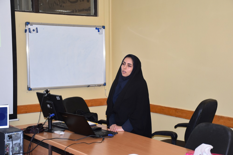 دفاع پایان نامه کارشناسی ارشد رشته مدیریت ایمنی، بهداشت، محیط زیست(HSE) سرکارخانم فاطمه نقدی سده
