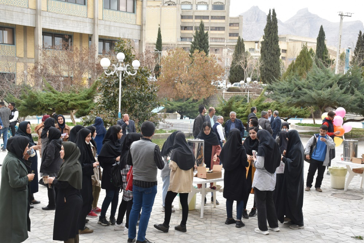 برگزاری جشن میلاد منجی عالم بشریت