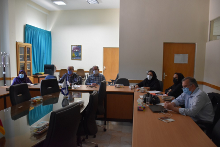 دفاع آقای محمد حسن عینی تاری از پایان نامه کارشناس ارشد خود با عنوان بررسی فراوانی استفاده از ماسک و سطح آگاهی ساکنان روستا های...