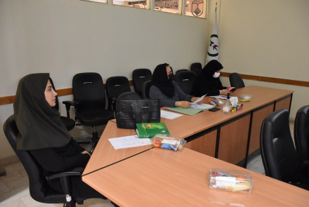 دفاع پایان نامه کارشناسی ارشد سرکار خانم فاطمه خلیقی از پایان نامه خود